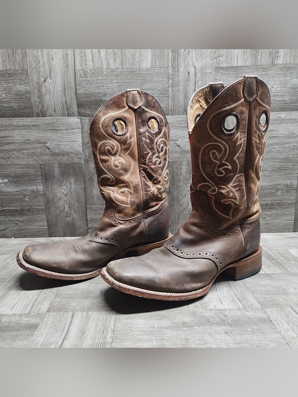 Cody James BB02 Saddle Vamp Western Broad Square Toe Boots Men's Size 9.5 D